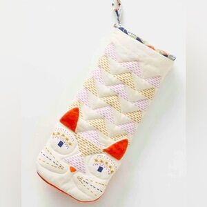 Anthropologie Helga cat oven mitt, NWT